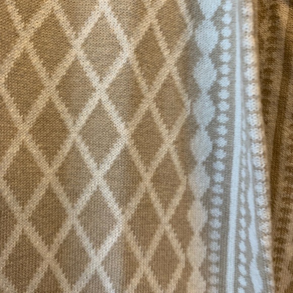 𝅺WOMENS 1x C. Wonder creme and tan heavyweight long cardigan - Picture 2 of 4